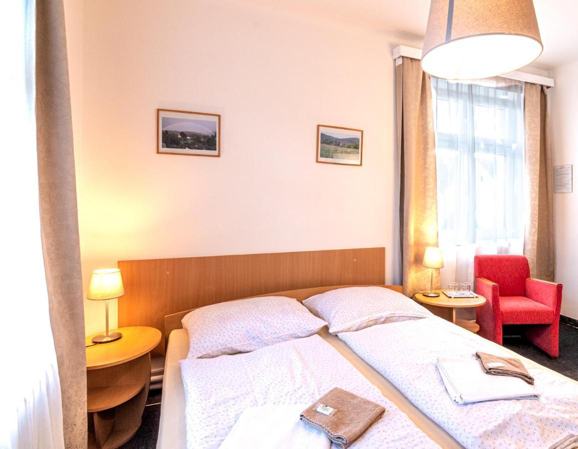 Hotel U Berounky Srbsko Bagian luar foto