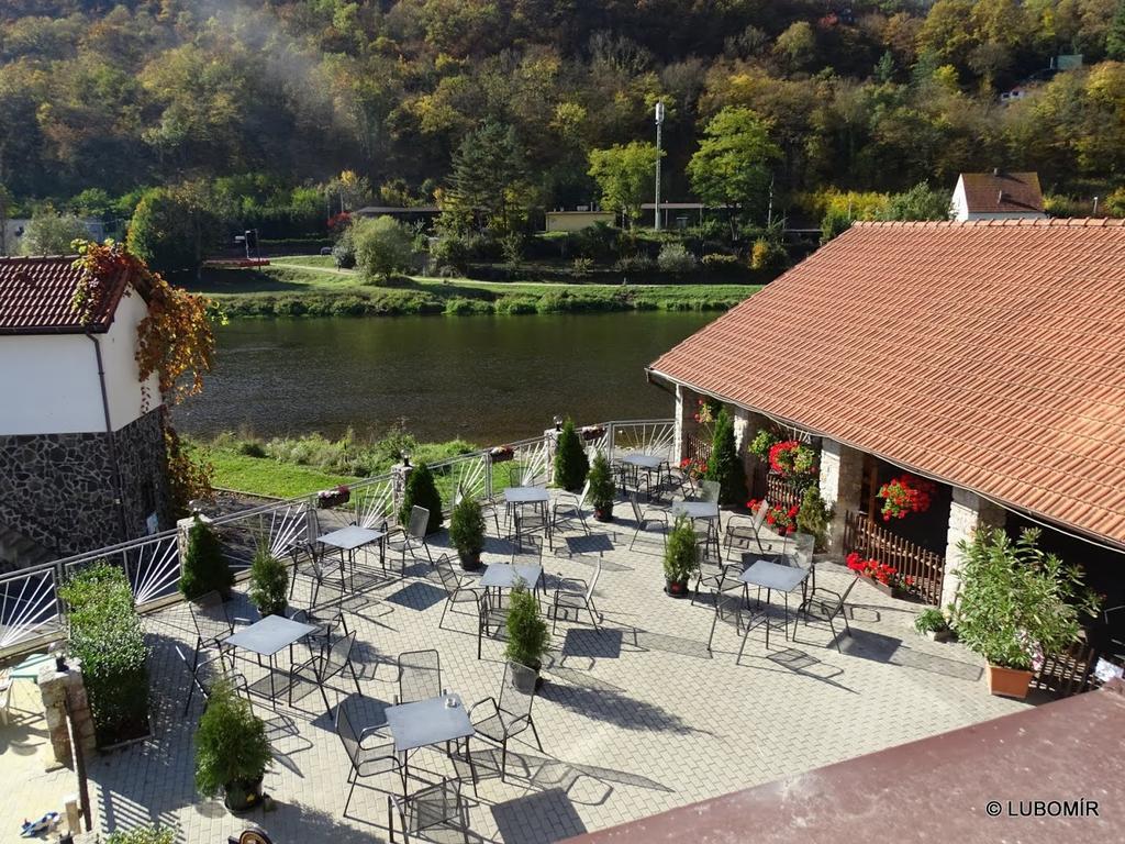 Hotel U Berounky Srbsko Bagian luar foto